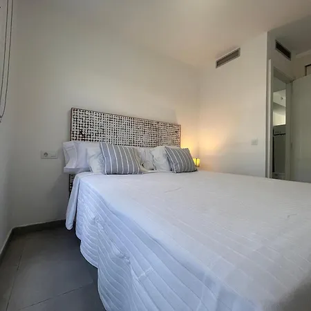 Sol & Sal By Ftv Holidays Homes * 코라레호